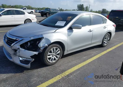 2014 Nissan Altima 2.5 S z USA, uszkodzony, nr VIN 1N4AL3AP0EC115492